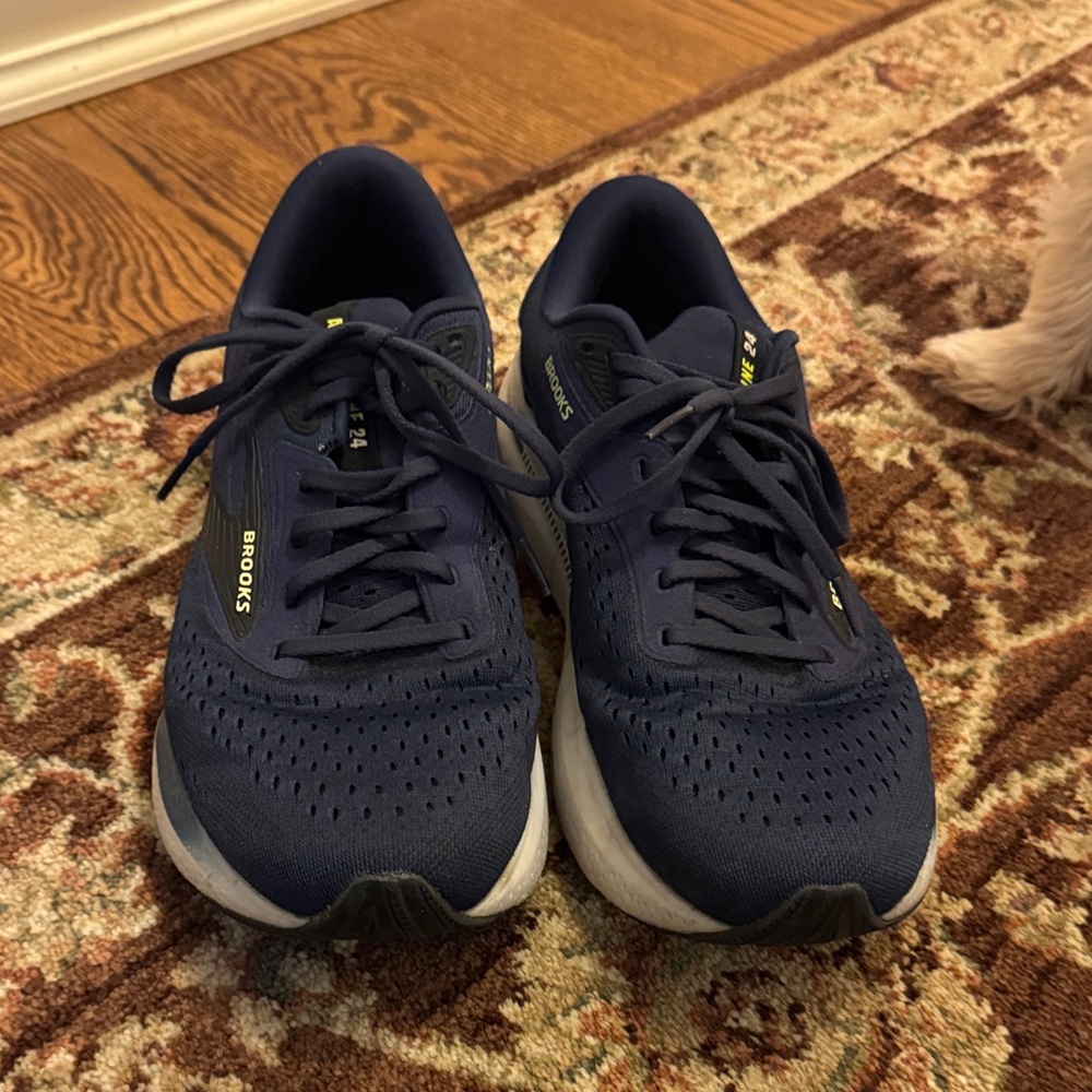 Brooks Dark Blue Athletic Shoes